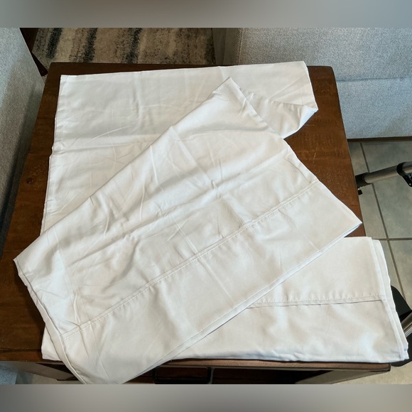 Set of 2 NWOT Microfiber Pillow Cases Queen Size – Ice Blue - Picture 2 of 5